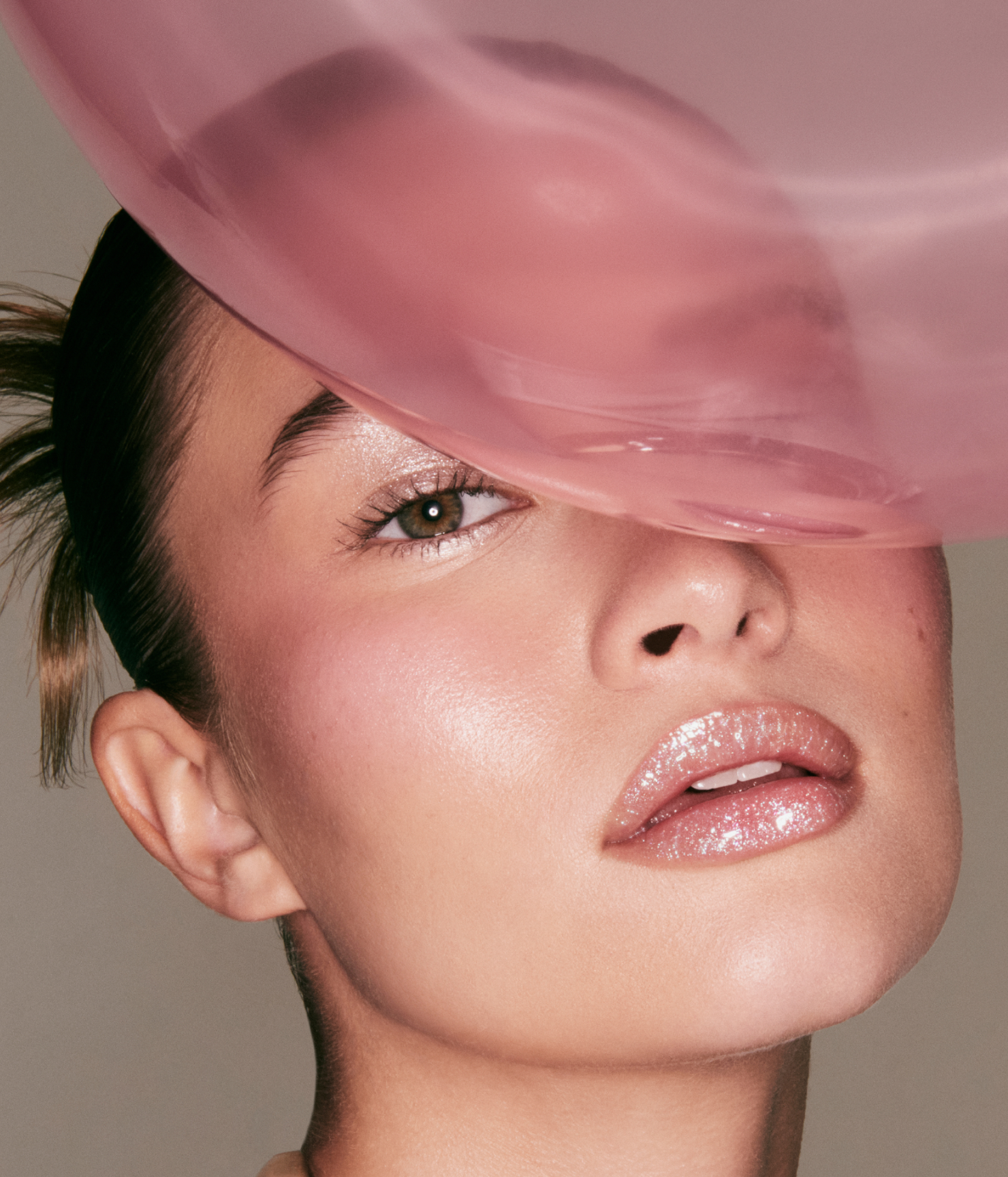 plumping lip gloss