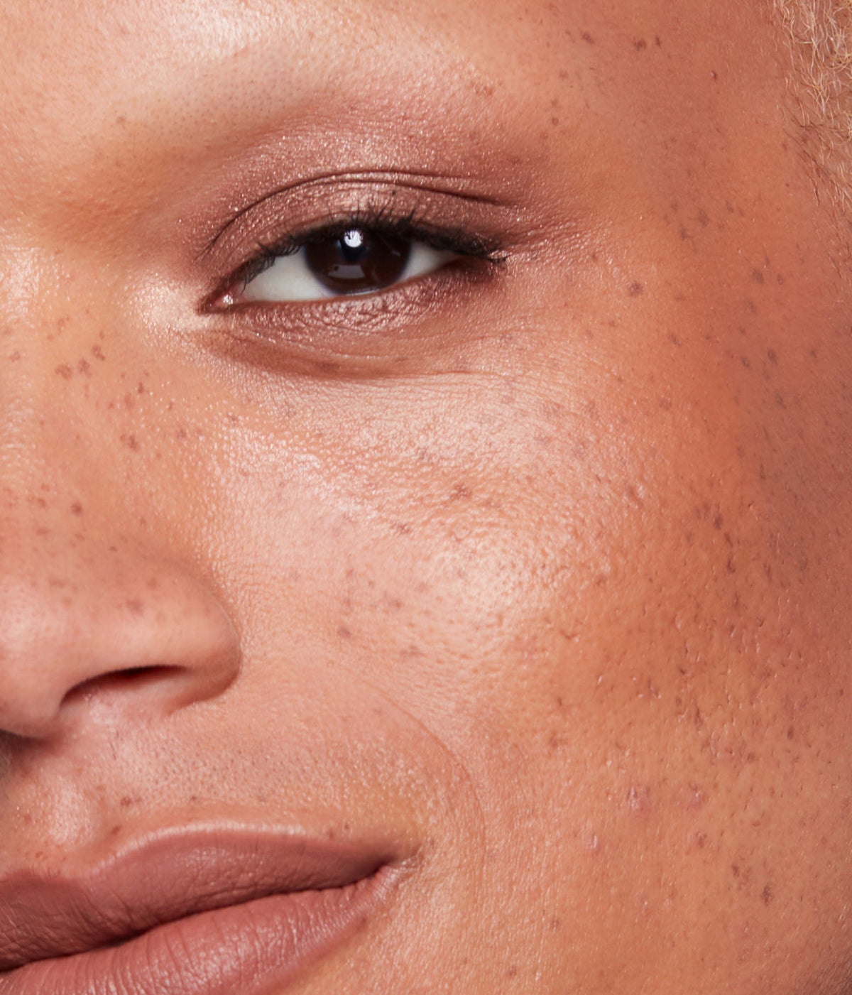 satin matte bronzer
