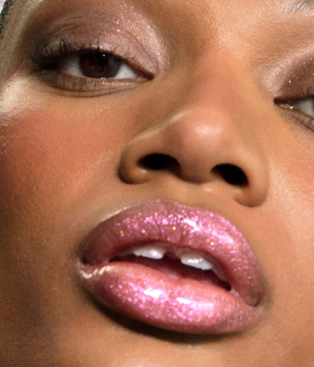 plumping lip gloss