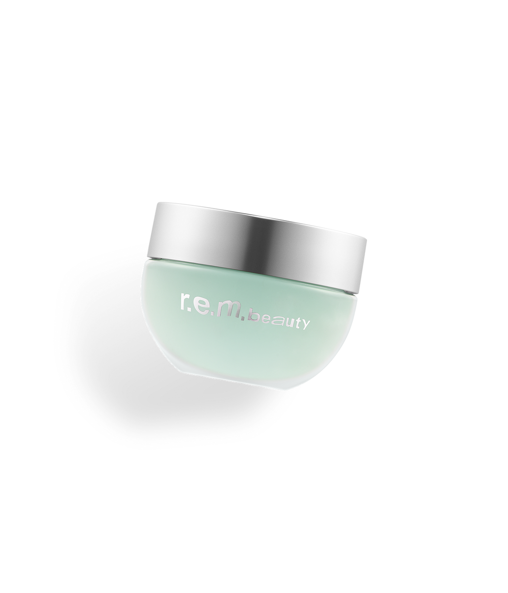 cooling blurring undereye balm